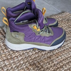Teva Purple and Olive Hiking Shoes